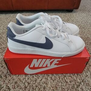 Nike White and Gray Sneakers